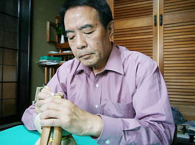 浜松市の印鑑・はんこ屋【伊藤印舗】は、印章彫刻一級技能士が精魂こめて彫刻します